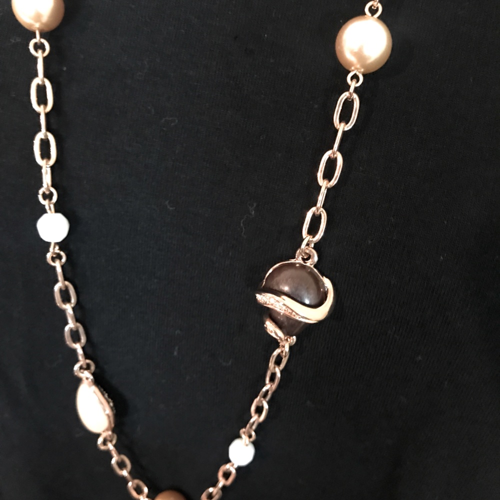 Neckless - Picture 2 of 7